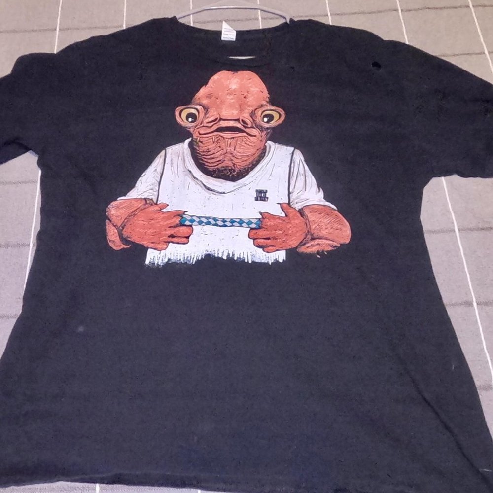 XL Admiral Akbar Tee With Holes